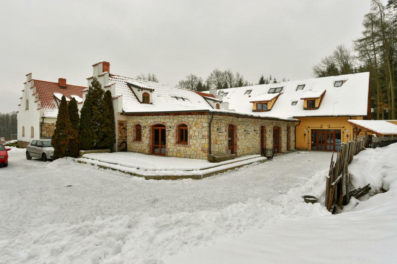 Zamecka Fortovna Obora - Forester House Kaznejov Exterior photo