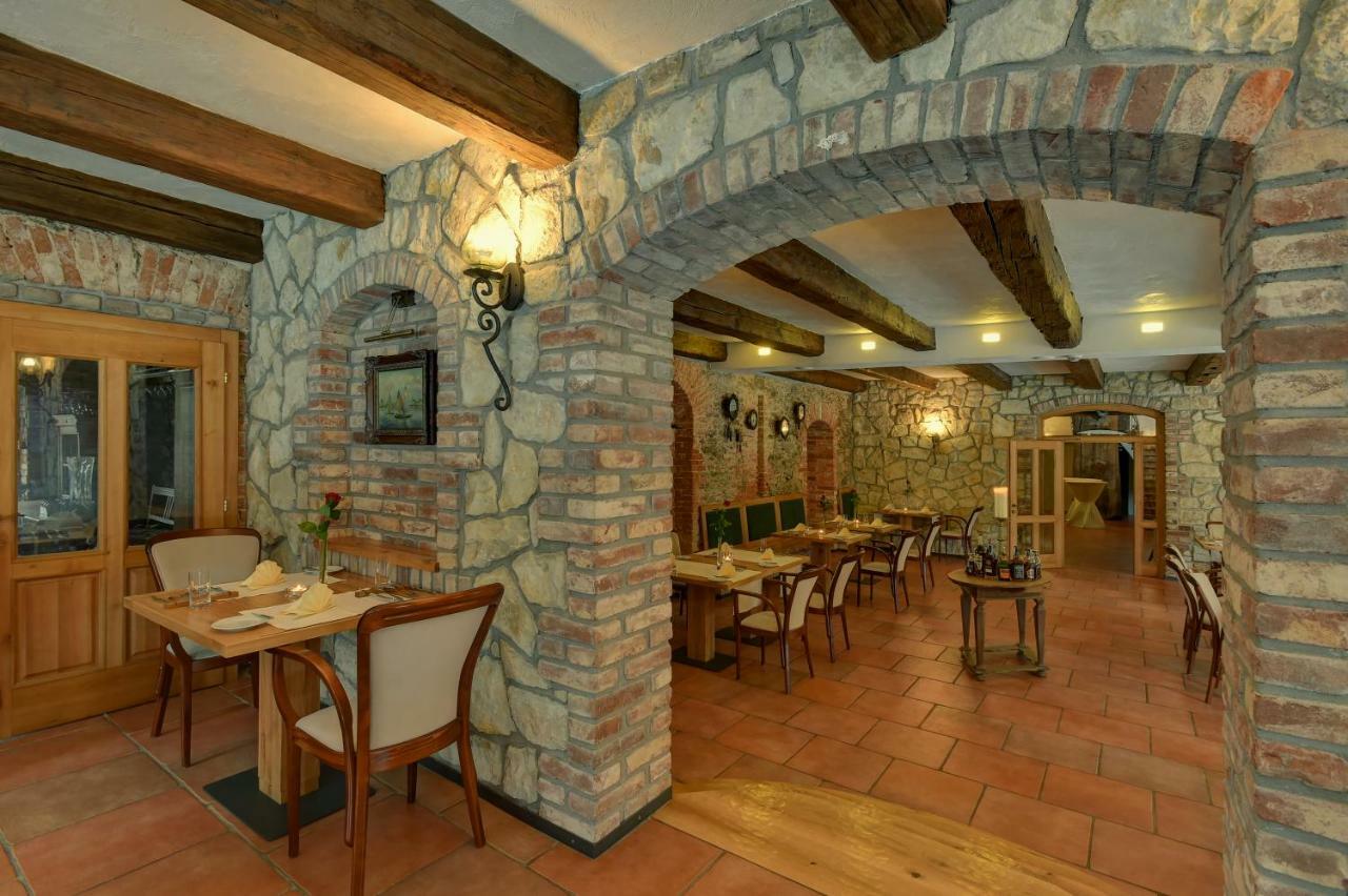 Zamecka Fortovna Obora - Forester House Kaznejov Exterior photo